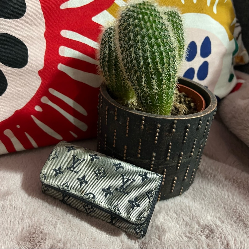 Louis Vuitton 4 Keyholder